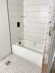 main bath tub wall tile